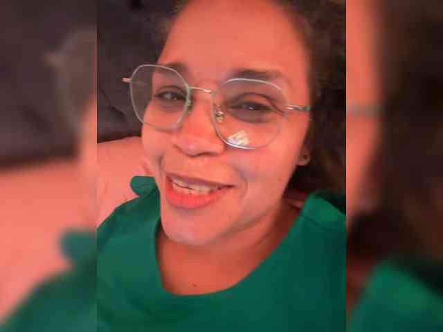 Candela-lat — live female cam on BongaCams