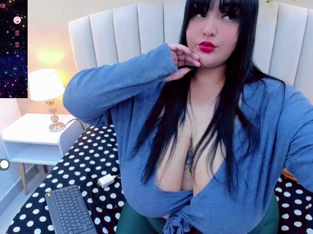 Jazmin-bigboobs1