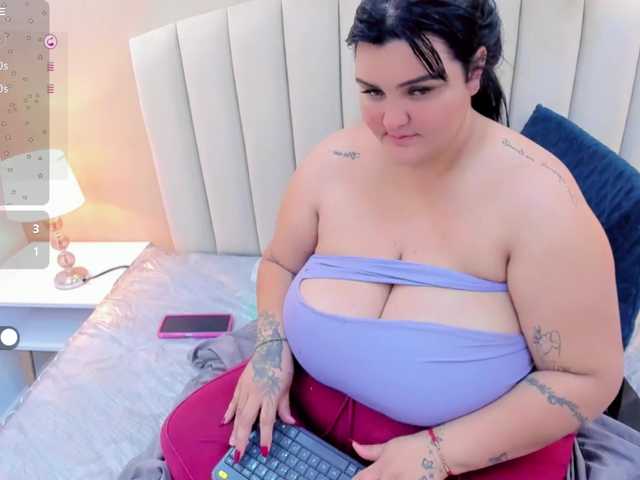 Jazmin-bigboobs1 live webcam show