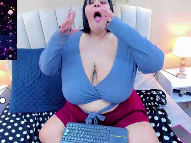 Jazmin-bigboobs1 webcam