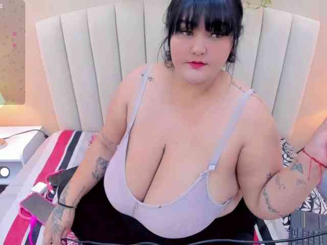Jazmin-bigboobs1 webcam