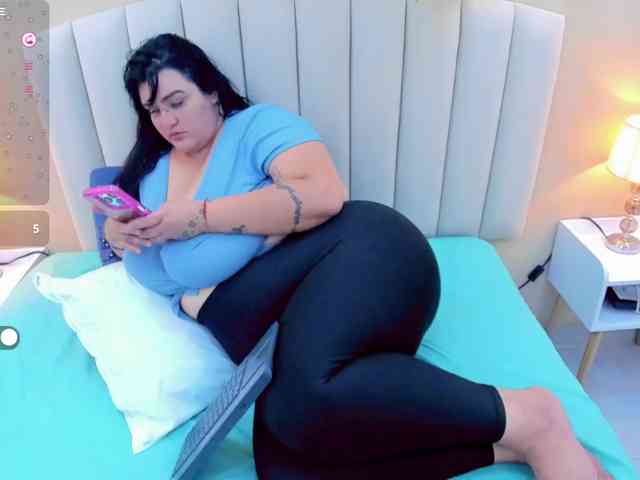 Jazmin-bigboobs1 webcam