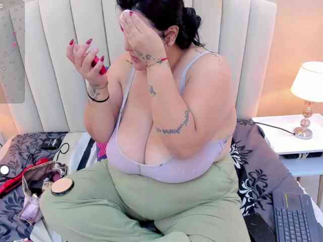 Jazmin-bigboobs1 webcam