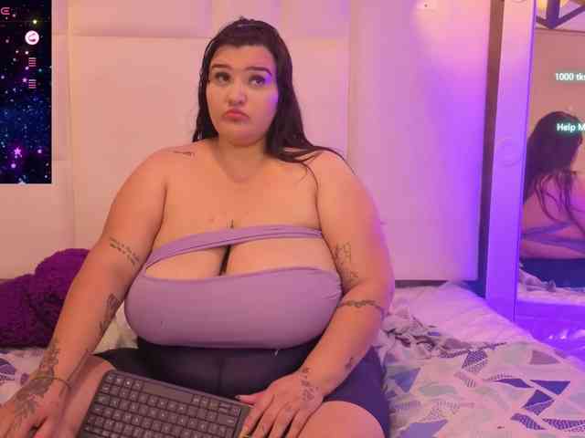 Jazmin-bigboobs1