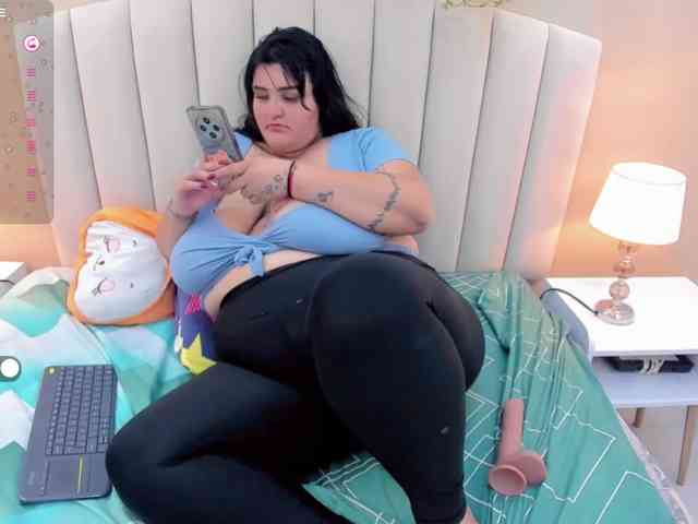 Jazmin-bigboobs1 webcam
