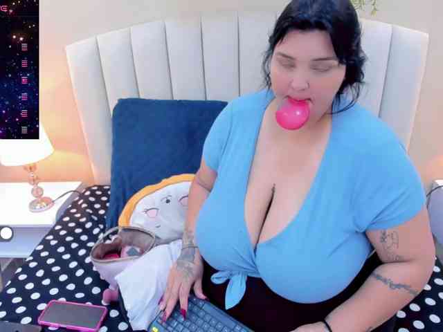 Jazmin-bigboobs1 webcam