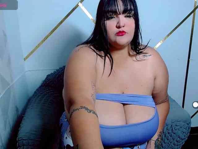 Jazmin-bigboobs1 webcam
