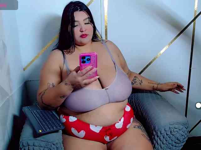 Jazmin-bigboobs1 webcam