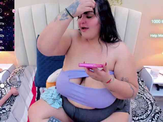 Jazmin-bigboobs1