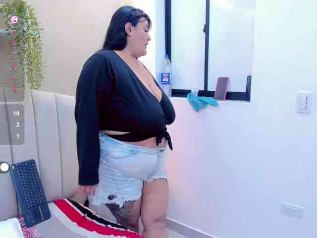 Jazmin-bigboobs1 webcam