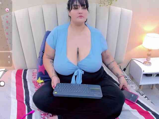 Jazmin-bigboobs1 webcam