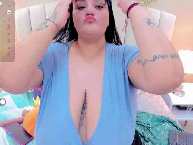 Jazmin-bigboobs1 webcam