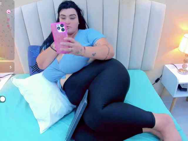 Jazmin-bigboobs1 webcam