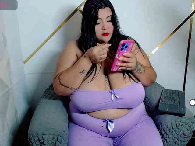 Jazmin-bigboobs1 webcam