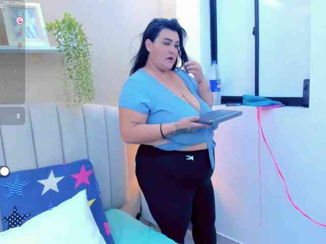 Jazmin-bigboobs1 webcam