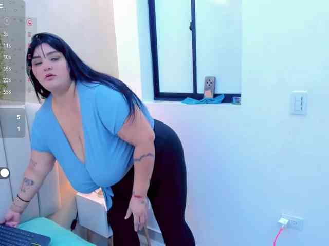 Jazmin-bigboobs1