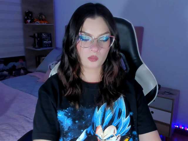 OphelianaRose live cam on BongaCams