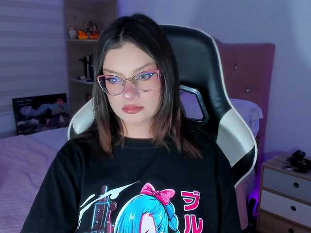 OphelianaRose live cam on BongaCams
