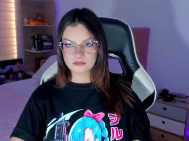 OphelianaRose live cam on BongaCams