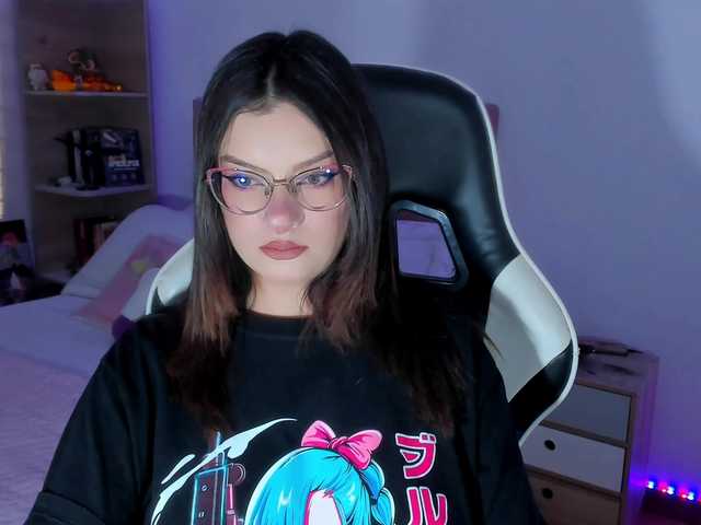 OphelianaRose live cam on BongaCams
