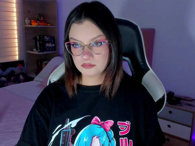 OphelianaRose live cam on BongaCams