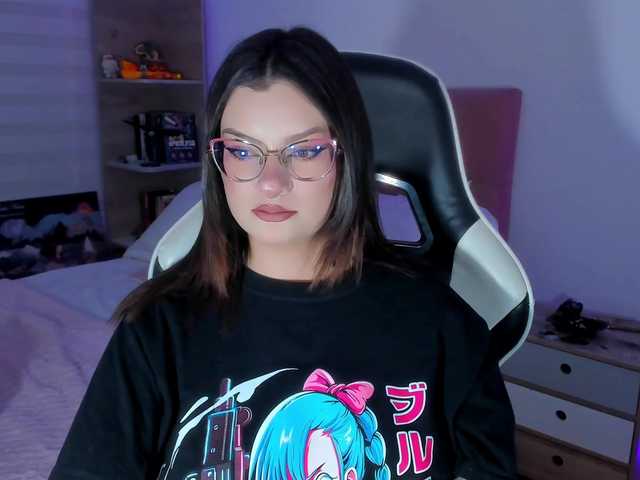 OphelianaRose live cam on BongaCams