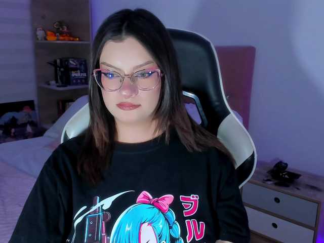 OphelianaRose live cam on BongaCams