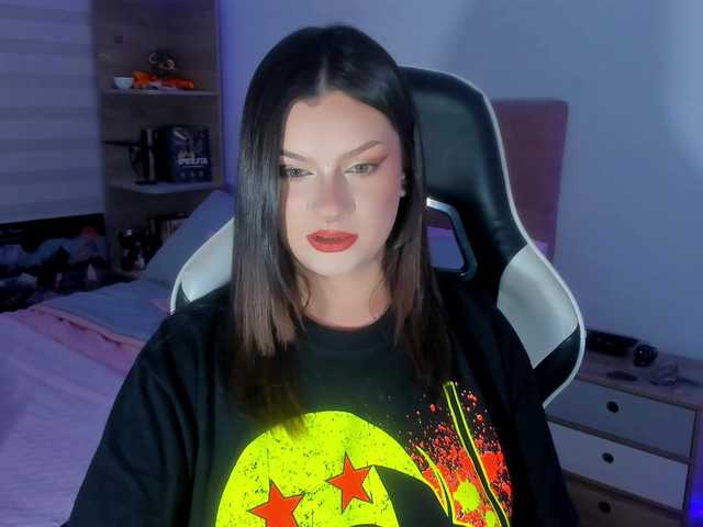 Sex chat gratuit in direct cu OphelianaRose pe BongaCams