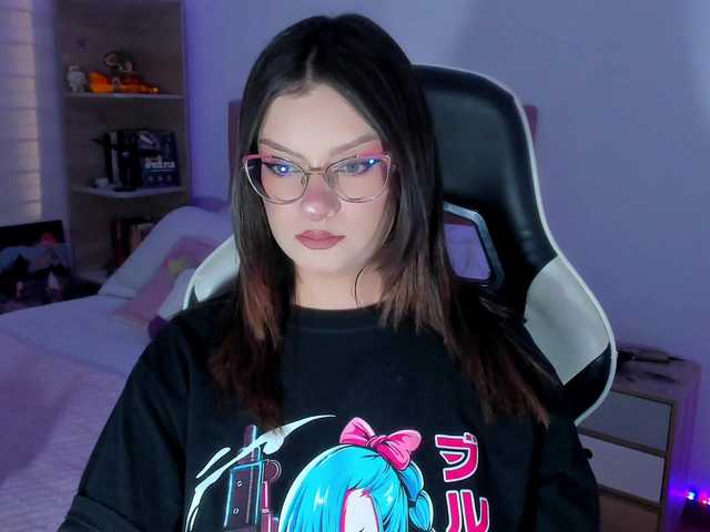 OphelianaRose live cam on BongaCams