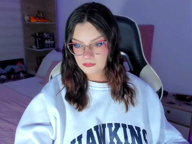 OphelianaRose live cam on BongaCams
