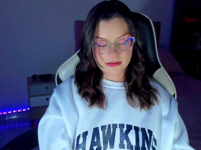 OphelianaRose webcam