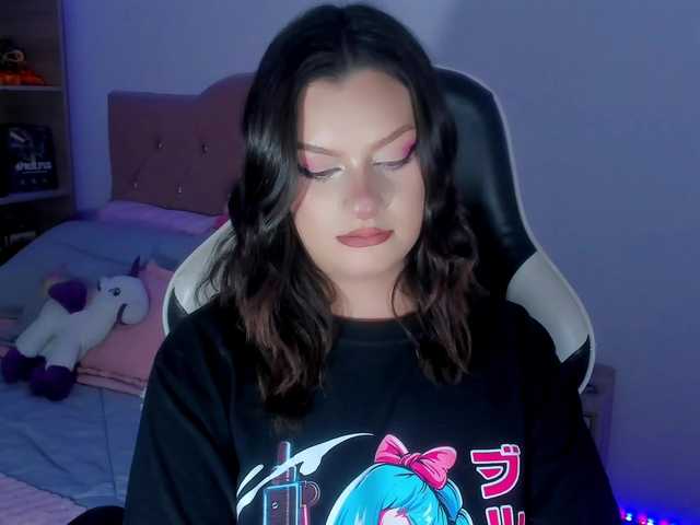 OphelianaRose live cam on BongaCams