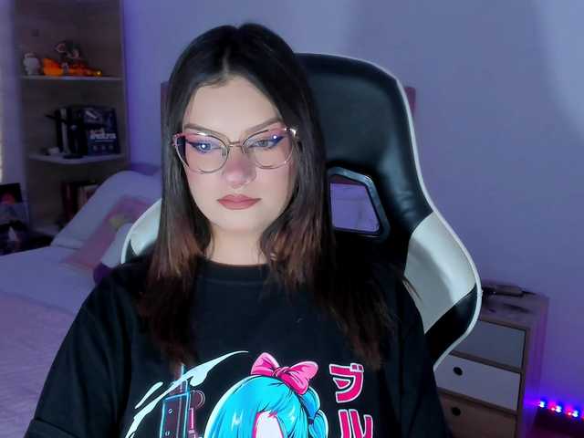 OphelianaRose live cam on BongaCams