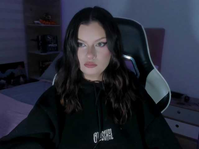 OphelianaRose live cam on BongaCams
