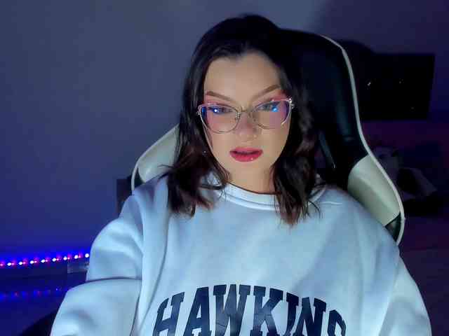 OphelianaRose webcam