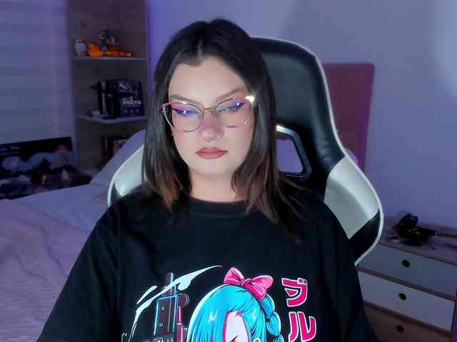 OphelianaRose webcam