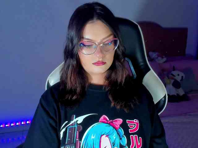 OphelianaRose webcam