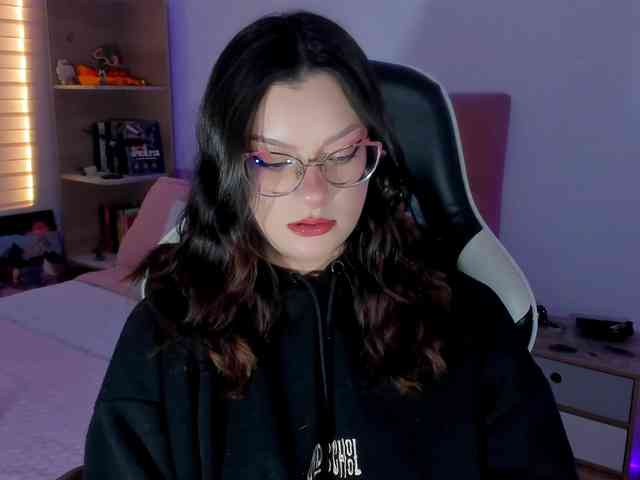 OphelianaRose webcam