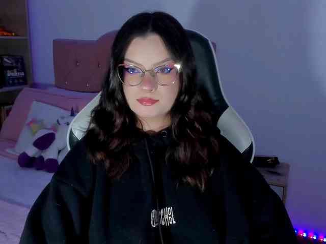 OphelianaRose webcam