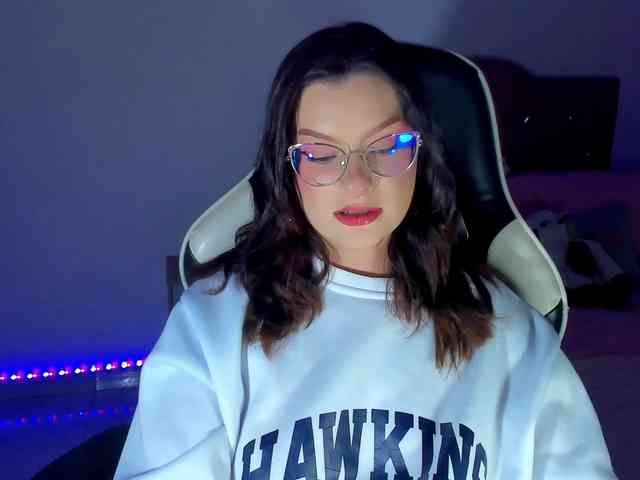 OphelianaRose webcam