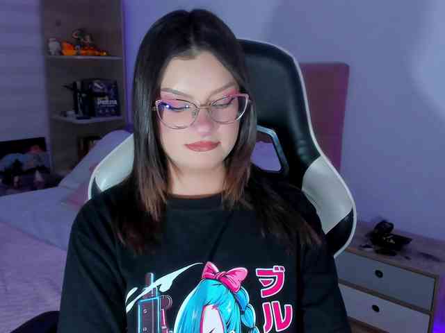 OphelianaRose webcam