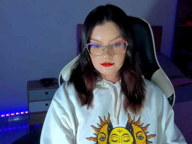 OphelianaRose webcam