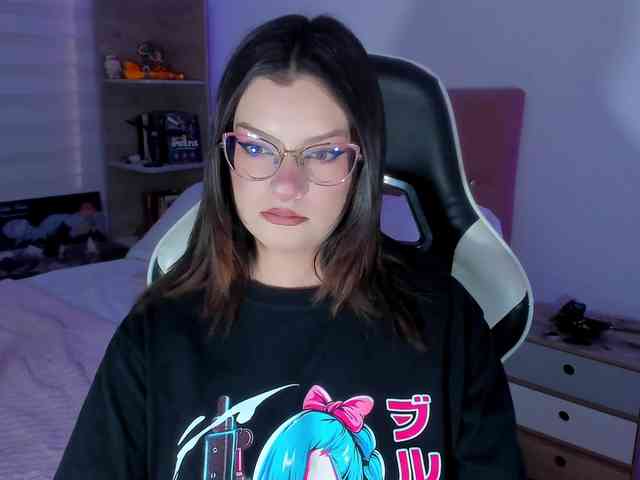 OphelianaRose webcam