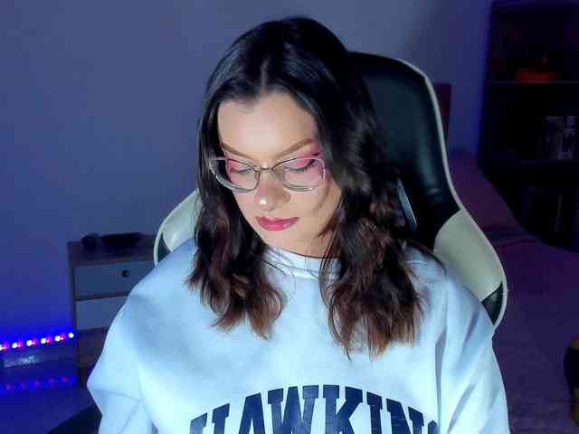 OphelianaRose webcam