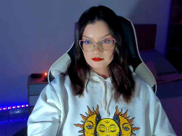 OphelianaRose webcam