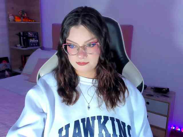 OphelianaRose webcam