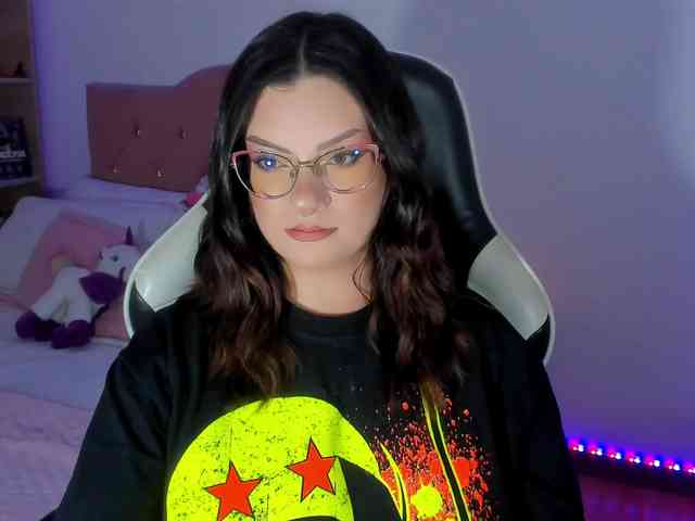 OphelianaRose webcam