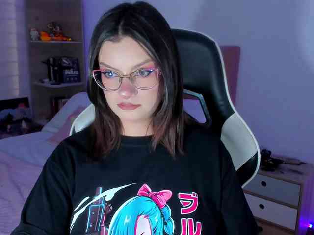 OphelianaRose webcam
