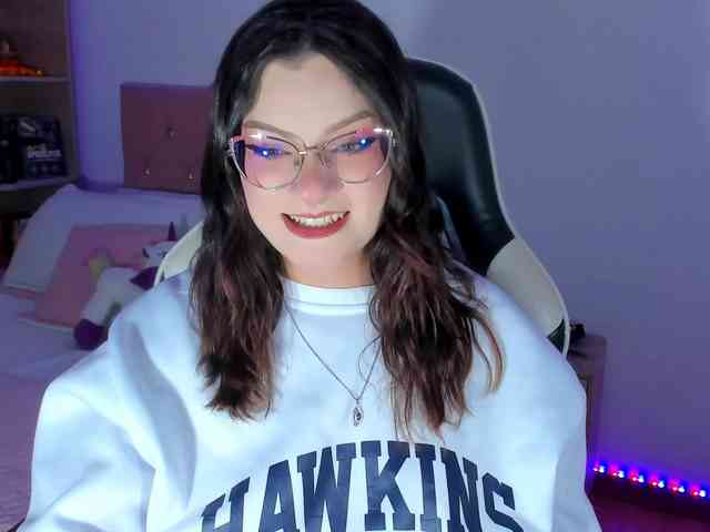 OphelianaRose webcam