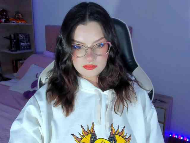 OphelianaRose webcam